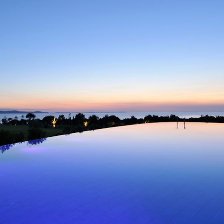 ฟอล์คเคนสไตเนอร์โฮเต็ลแอนด์สปา ลาเดรา Hotel เพทรอซาเน ภายนอก รูปภาพ Sunset at the resort