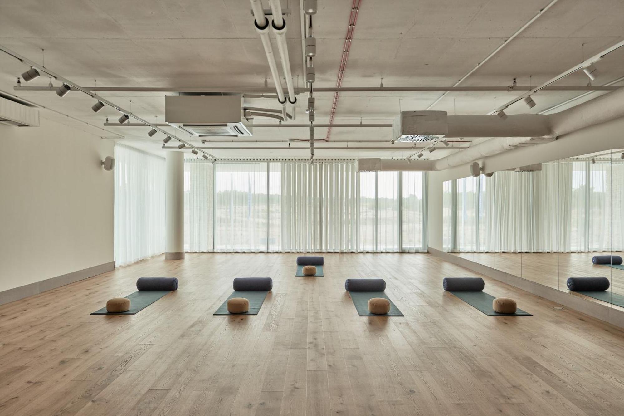 ฟอล์คเคนสไตเนอร์โฮเต็ลแอนด์สปา ลาเดรา Hotel เพทรอซาเน ภายนอก รูปภาพ The Yoga Room